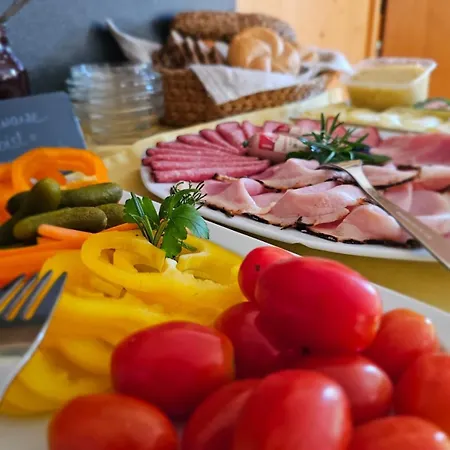 Bed & Breakfast Fruehstueckspension Alte Schule